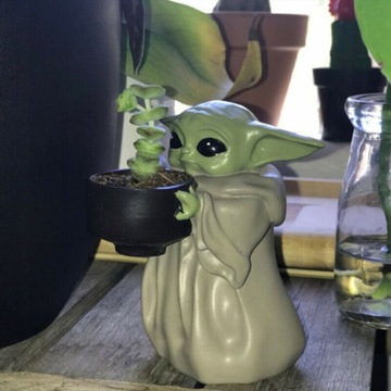 Цветочный горшок «Мандалорский малыш Йода» из «Звездных войн»