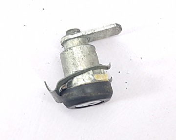 YAMAHA YZF-R 125 08-13 КРЫШКА ТОПЛИВНОГО БАКА И КЛЮЧ