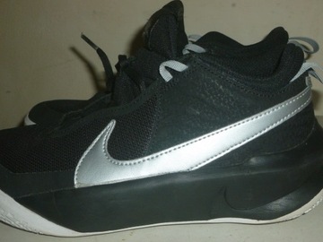 NIKE HUSTLE -R-37,5-WKŁ-24,3CM.