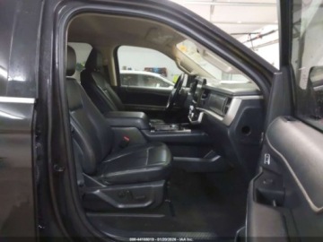 Ford Expedition III 2022 Ford Expedition XLT 2022 3.5 Benzyna 380KM, zdjęcie 9