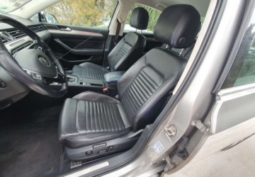 Volkswagen Passat B8 Limousine 2.0 TDI BlueMotion Technology 150KM 2015 Volkswagen Passat Volkswagen Passat 2.0 TDI (BlueMotion Technology) DSG Hi, zdjęcie 10