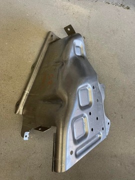 CHEVROLET CORVETTE C8 20+ KRYT NÁDRŽ PALIVA