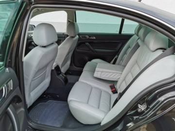 Skoda Superb I 2.0 TDI DPF 140KM 2005 Škoda Superb Skoda Superb 2.0 TDI 8V 140 KM, zdjęcie 14