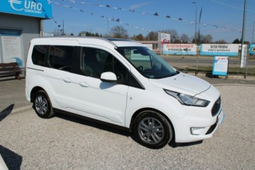 Ford Tourneo Connect III Standard 1.5 EcoBlue 120KM 2021 Ford Tourneo Connect Titanium 120HP Panorama, zdjęcie 4