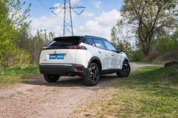 Peugeot 2008 II SUV 1.2 PureTech 100KM 2021 Peugeot 2008 1.2 PureTech, Salon Polska, zdjęcie 4