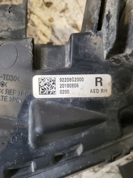 HYUNDAI IONIQ HALOGEN LED DRL PRAVÝ 92208G2000