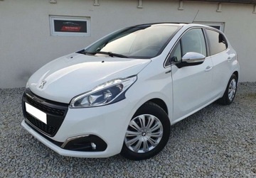 Peugeot 208 I 2015 Peugeot 208 Lift SLICZNY GT Line 1.6 blueHDi 1...