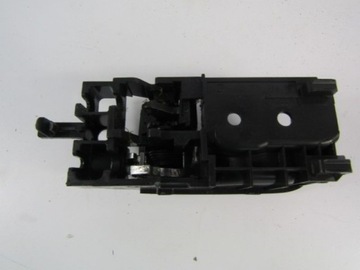 AVENSIS II T25 ВНУТРЕННЯЯ РУЧКА ЛЕВАЯ СПЕРЕДИ