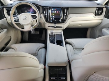 Volvo XC60 II 2022 Volvo XC 60 B5 Inscription 2022 2.0l 2.0 Benzyna 247KM, zdjęcie 8