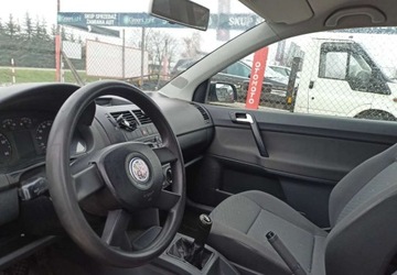 Volkswagen Polo IV Hatchback 1.2 i 12V 64KM 2002 Volkswagen Polo Volkswagen Polo 1.2 Benzyna 64KM, zdjęcie 6