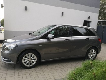 Mercedes Klasa B W246 Sports Tourer 180 BlueEFFICIENCY 122KM 2012 Mercedes B 180 1,6 16v 122KM # Klimatronik# Navi #, zdjęcie 8