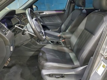 Volkswagen Tiguan II 2023 Volkswagen Tiguan Se R-Line Black 2023 2.0 Benzyna 184KM, zdjęcie 7