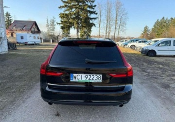 Volvo V90 II Kombi 2.0 T5 254KM 2018 Volvo V90 Momentum 2.0 T 254KM Benzyna Aktywny Tempomat nowy Rozrzad 2.0, zdjęcie 3