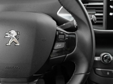 Peugeot 308 II Hatchback Facelifting 1.2 PureTech 130KM 2021 Peugeot 308 WD4492P#1.2 Allure Kamera 360 Virtual, zdjęcie 16