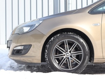 Opel Astra J Hatchback 5d Facelifting 1.6 Twinport ECOTEC 115KM 2013 Opel Astra 1.6 16V, Salon Polska, 1. Właściciel, zdjęcie 13