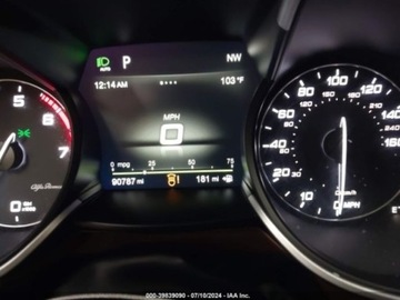 Alfa Romeo Stelvio SUV 2.0 Turbo 280KM 2018 Alfa Romeo Stelvio 2018 Alfa Romeo Stelvio AWD 2.0 Benzyna 280KM, zdjęcie 8