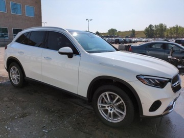 Mercedes GLC C254/X254 2023 Mercedes-Benz GLC 300 4Matic 2023 2.0l 2.0 Benzyna 255KM, zdjęcie 4