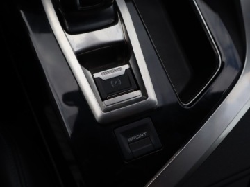 Peugeot 3008 II Crossover 1.2 PureTech 130KM 2019 Peugeot 3008 1.2 PureTech, Salon Polska, zdjęcie 19