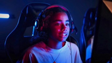 ЦВЕТНАЯ RGB СВЕТОДИОДНАЯ ЛАМПА С РЕГУЛИРОВКОЙ СВЕТА ДЛЯ СЕЛФИ-ФОТО И ВИДЕО УНИВЕРСАЛЬНАЯ