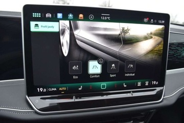 Volkswagen Passat B8 Variant Facelifting 2.0 TDI SCR 150KM 2024 Volkswagen Passat Variant 2.0TDI 150KM Elegance IQ.Drive HAK Masaz ACC Kam, zdjęcie 18