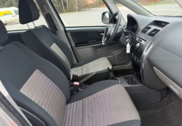 Suzuki SX4 I Hatchback 1.6 i 16V VVT 107KM 2009 Suzuki SX4 Suzuki SX4 1.6 VVT 4x4 Club 1.6 Benzyna 107KM, zdjęcie 15