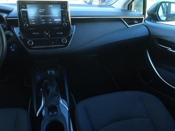 Toyota Corolla XII Sedan 1.8 Hybrid 122KM 2022 Toyota Corolla 1.8 Hybrid, Salon Polska, zdjęcie 7