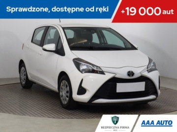 Toyota Yaris III Hatchback 5d Facelifting 2017 1.0 VVT-i 72KM 2019 Toyota Yaris 1.0 VVT-i, Klima