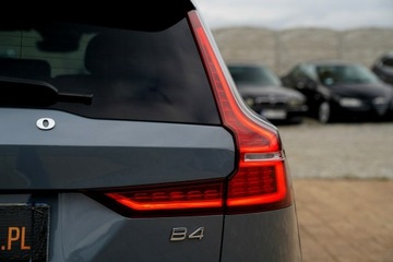 Volvo V60 II  Kombi Facelifting 2.0 B4 197KM 2023 Volvo V60 FUL LED skóra nawi ALUSY panorama, zdjęcie 10