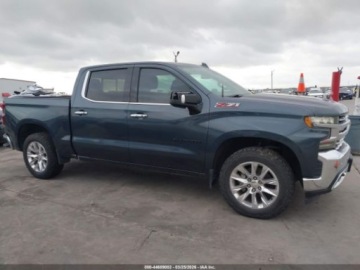 Chevrolet Silverado II 2021 Chevrolet Silverado 2021r., 4x4, 5.3L 5.3 Benzyna 355KM, zdjęcie 4