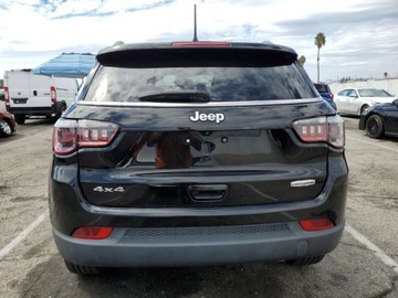 Jeep Compass II 2022 Jeep Compass Latitude Lux 2022 2.4l 2.4 Benzyna 177KM, zdjęcie 2