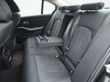 BMW Seria 3 G20-G21 Limuzyna 2.0 320d 190KM 2019 BMW 320 xDrive Advantage aut, zdjęcie 27