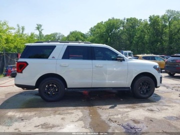 Ford Expedition III 2023 Ford Expedition Timberline 2023 3.5l 3.5 Benzyna 440KM, zdjęcie 7