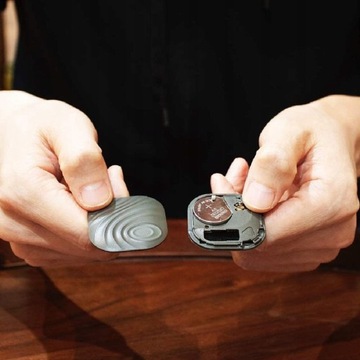 Поиск ключей в бумажнике с Bluetooth-трекером для собак