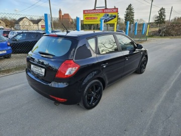 Kia Ceed I Hatchback 5d Facelifting 1.4 DOHC CVVT 90KM 2010 Kia Cee'd Opłacona Zdrowa Zadbana Serwisowana z, zdjęcie 3