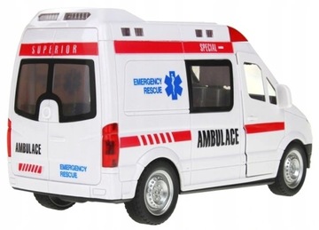 ДИСТАНЦИОННО УПРАВЛЯЕМАЯ МАШИНА СКОРОЙ ПОМОЩИ СВЕТОВОЙ ЗВУК