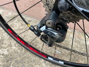 Специализированный шоссейный велосипед Allez, Shimano Tiagra.