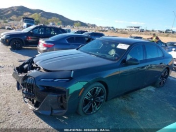 BMW Seria 7 G70 2024 BMW Seria 7 740i 2024 3.0l 3.0 Benzyna 375KM, zdjęcie 2