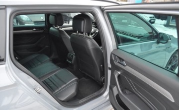 Volkswagen Passat B8 2020 Volkswagen Passat R-LINE 4-MOTION 2.0Tdi 240km DSG Kamera LED Nawigacja 2.0, zdjęcie 16