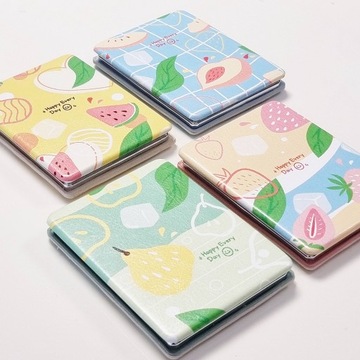 Карманное зеркальце с тиснением Happy Every Day