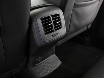 Volkswagen T-Roc I SUV 1.5 TSI ACT 150KM 2018 Volkswagen T-Roc Carat skóra panorama virtual, zdjęcie 38