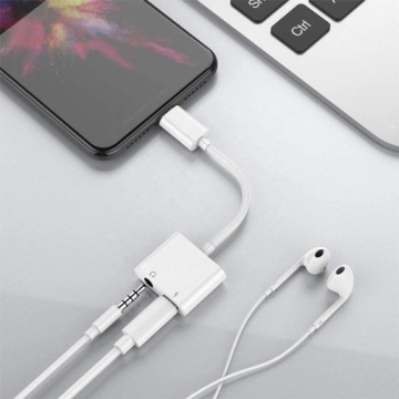АДАПТЕР LIGHTNING AUDIO MINI JACK 3,5 ММ ДЛЯ IPAD IPHONE X 13