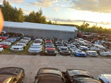 Уплотнитель стекла Toyota Rav4 III, передняя планка крыши