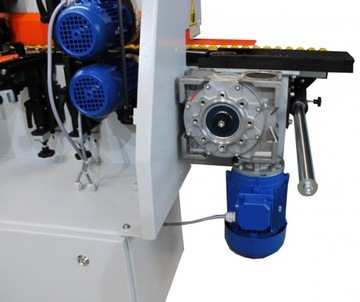 Кромкооблицовочный станок STOMANA KZM 6 RTF, предварительное фрезерование, обрезка углов