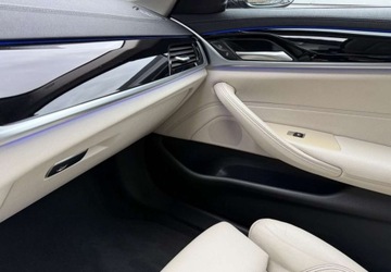 BMW Seria 5 G30-G31 Touring Facelifting 2.0 520d 190KM 2021 BMW Seria 5 520d Luxury Line KAMERA AMBIENTE serwisowany Bezwypadkowy, zdjęcie 27