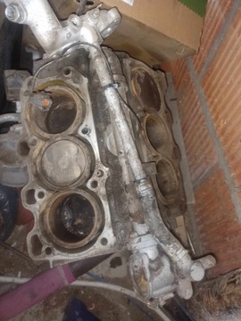 BLOK MOTORU KLDE 2,5 V6 MAZDA