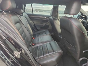 Volkswagen Golf VIII 2019 Volkswagen Golf GTI S 2019 2.0 Benzyna 228KM, zdjęcie 10