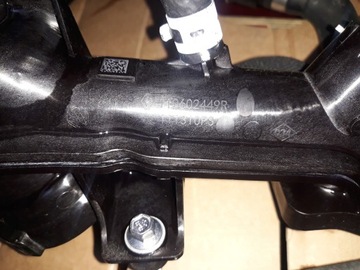 ТРУБКА ТЕРМОСТАТА КОРПУСА ПОДЪЕМНИКА TRAFIC III 2.0 DCI