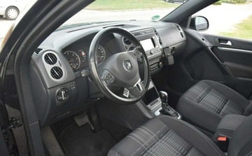 Volkswagen Tiguan I SUV Facelifting 2.0 TDI CR DPF BlueMotion 140KM 2015 Volkswagen Tiguan 2.0D Automat 4x4 2015r Navi Kamera Oryginal lakier Sprow, zdjęcie 24