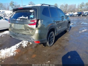 Subaru 2022 Subaru Forester Wilderness, 2022r., 4x4, 2.5L 2.5 Benzyna 182KM, zdjęcie 2