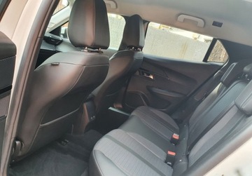 Peugeot 2008 II SUV 1.2 PureTech 100KM 2021 Peugeot 2008 Full LED Kamera GetHelp 1.2 Benzyna 101KM, zdjęcie 11
